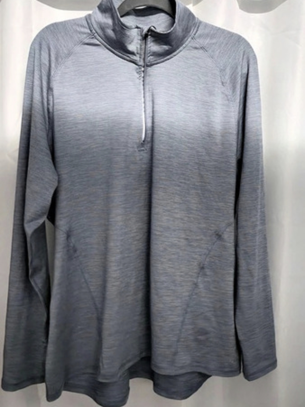 Champion Duo Dry quarter-zip pullover Gray Quarter-Zip Pullover Size XL Like New
